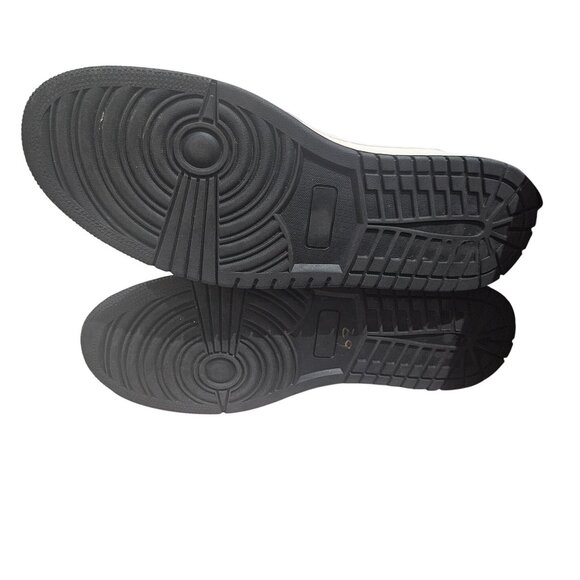 Anime-Themed High-Top Sneakers - Picture 7 of 7